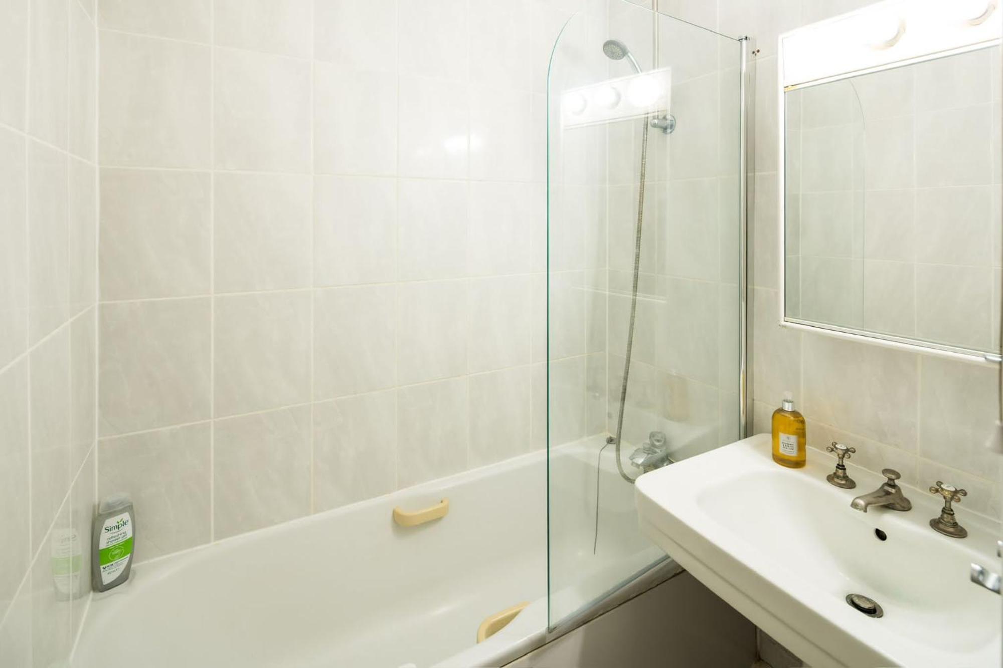 Cozy 1 Bedroom At Notting Hill London Eksteriør billede
